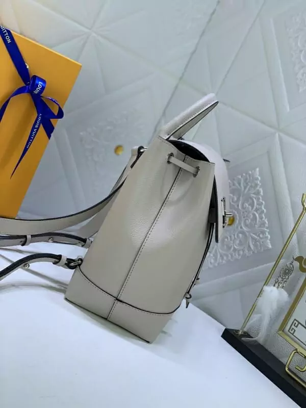 louis vuitton aaa qualite sac a dos  pour femme s_a73ab33